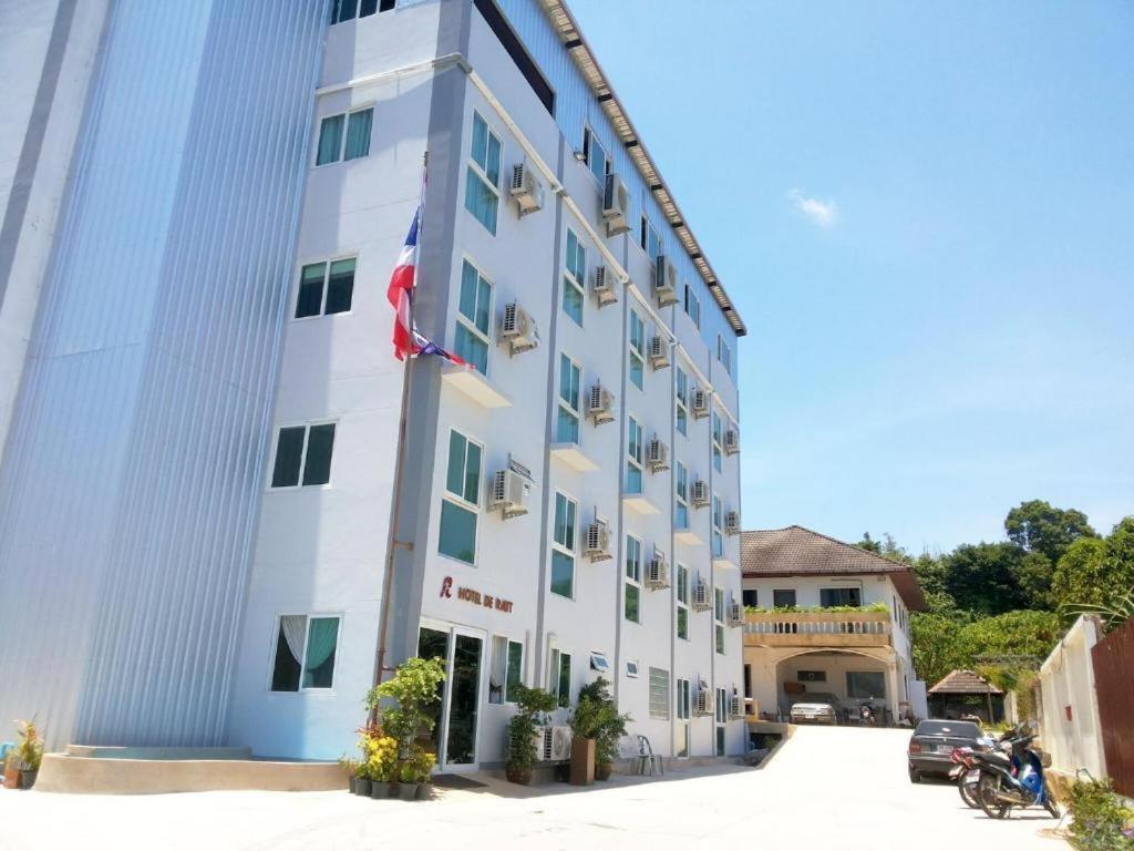 Hotel De Ratt Phuket Patong Exteriör bild