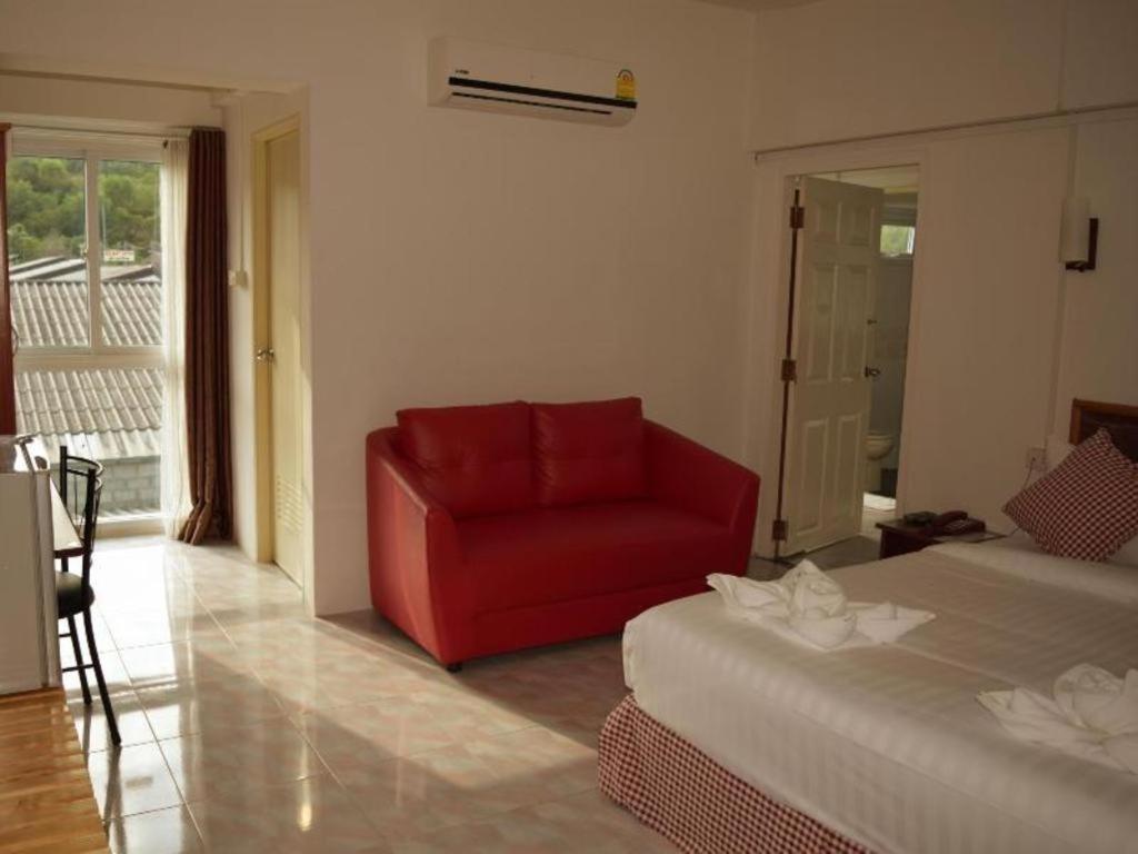 Hotel De Ratt Phuket Patong Exteriör bild